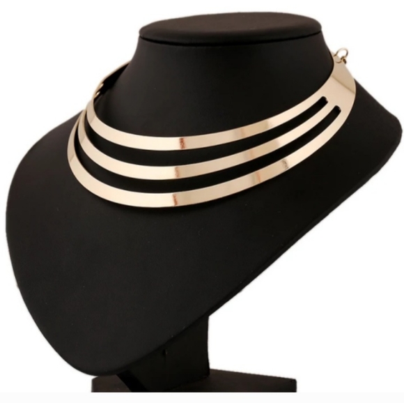 NECKLACE - Picture 2 of 5